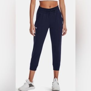 Under Armour Cropped Heat Gear Pants